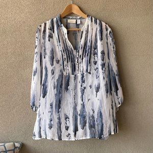 Chico’s Blue and White Watercolor Polyester Tunic Top